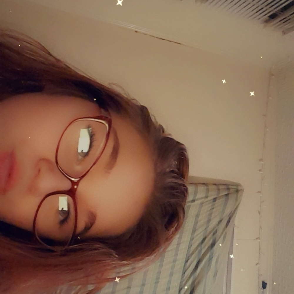 Meet your Posher, Brittney